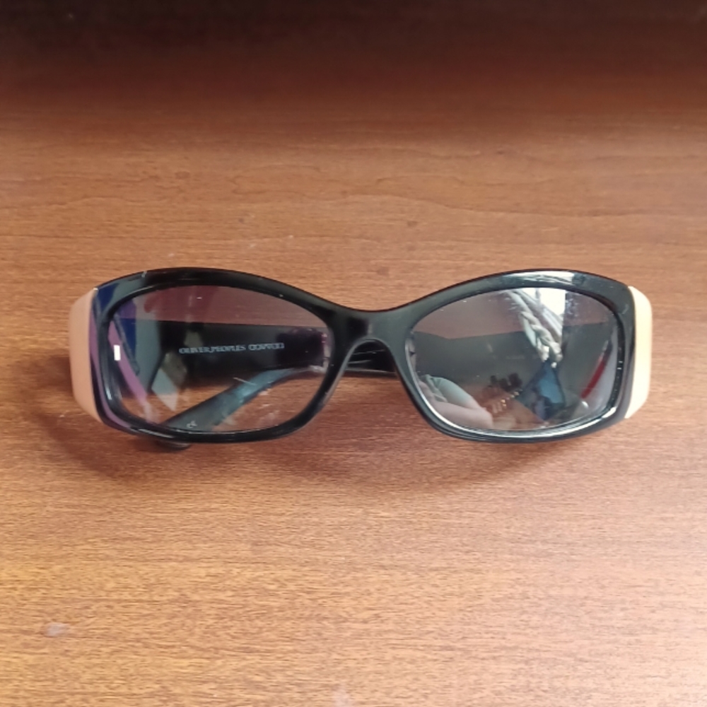 Oliver people's Arabella sunglasses 🕶😎